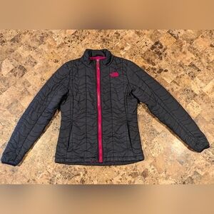 Sold 💥 North Face Women's Lightweight Puffer Jacket Size Small Black Activewear